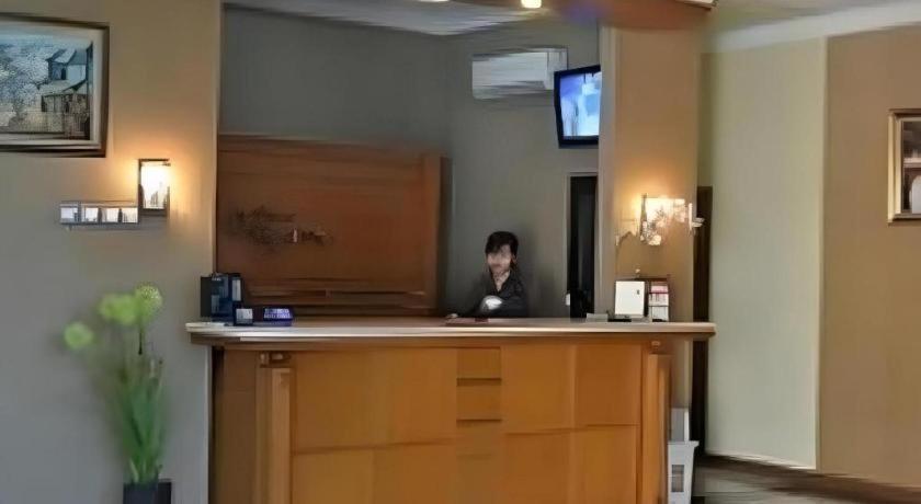 Hotel Khalista Purwakarta Εξωτερικό φωτογραφία