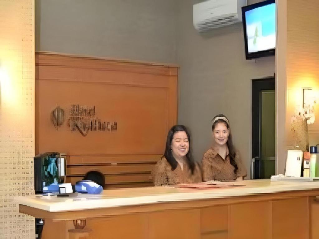 Hotel Khalista Purwakarta Εξωτερικό φωτογραφία